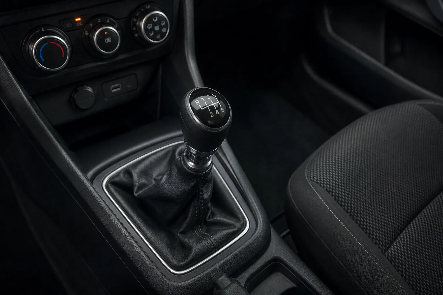 Boîte auto ou manuelle en location : le verdict de nos tests